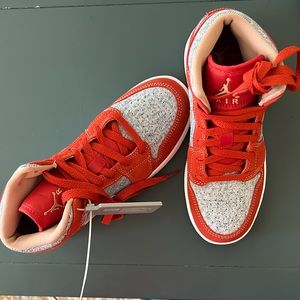 Children’s Air Jordan 1 MID SE